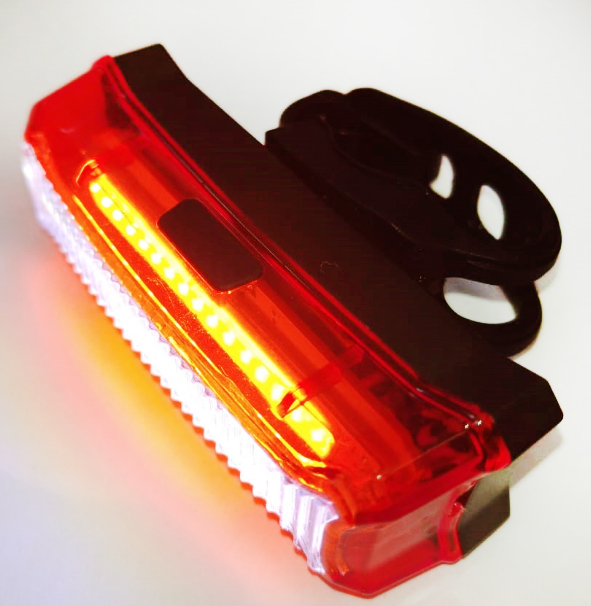 Фонарь велосипедный с подзарядкой от USB Фонарь велосипедный с подзарядкой от USB