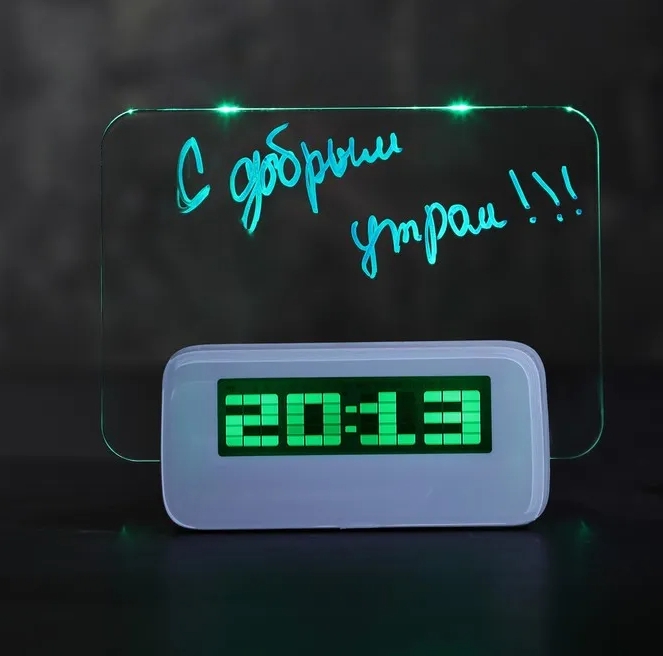 Часы с панелью для записей